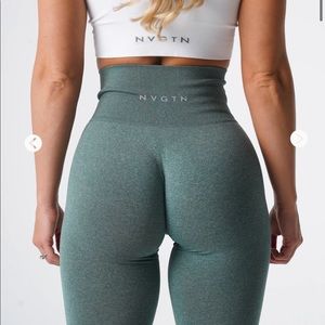 M NVGTN FOREST GREEN NV SEAMLESS LEGGINGS